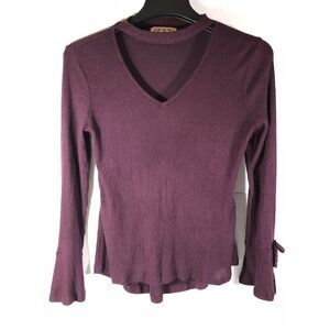 Pink rose boutique‎ large burgundy v neck chocker sweater